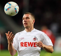 海星体育直播_泰山队归化尖兵历经成都退货风波，韩鹏激活后冬训亮相，用好了堪比外援利器